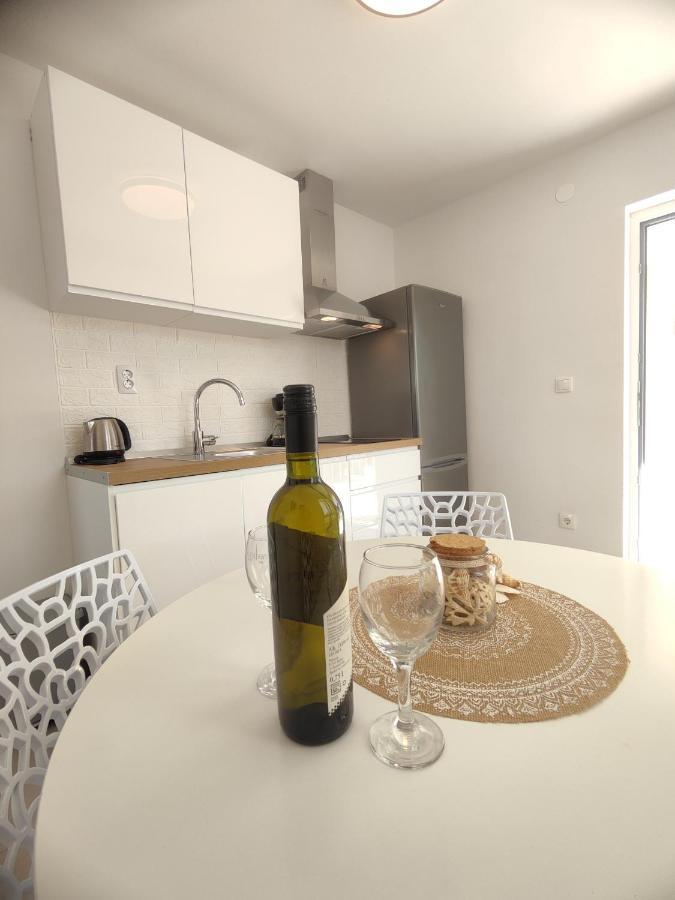 Jelsa Blue Sea View Apartment ภายนอก รูปภาพ