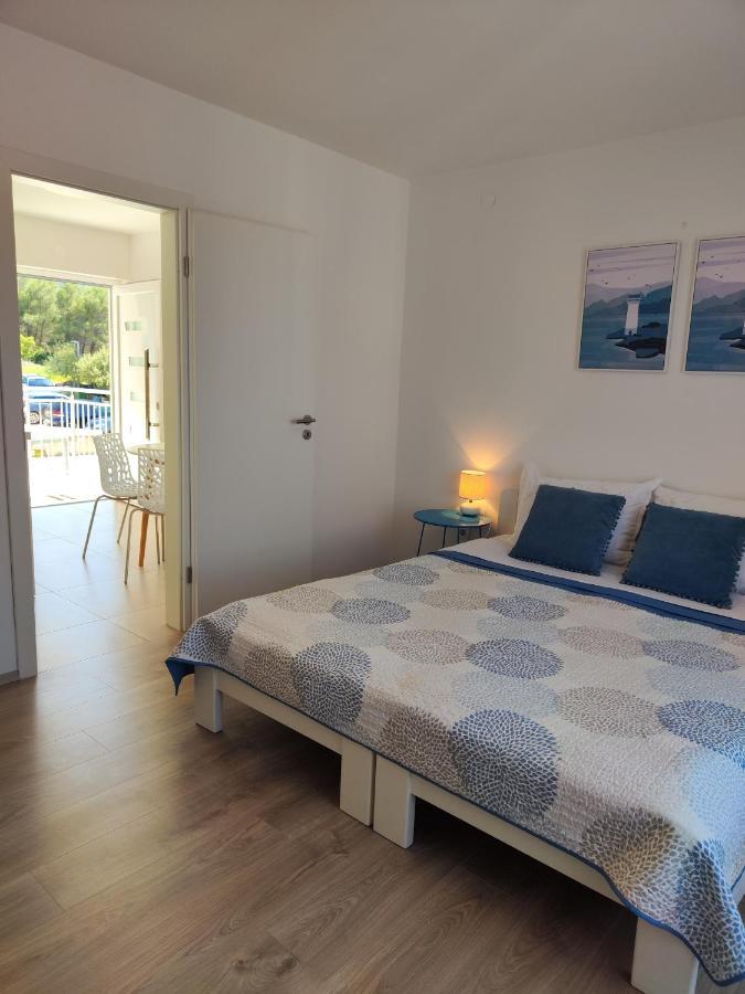 Jelsa Blue Sea View Apartment ภายนอก รูปภาพ