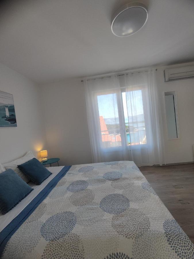 Jelsa Blue Sea View Apartment ภายนอก รูปภาพ